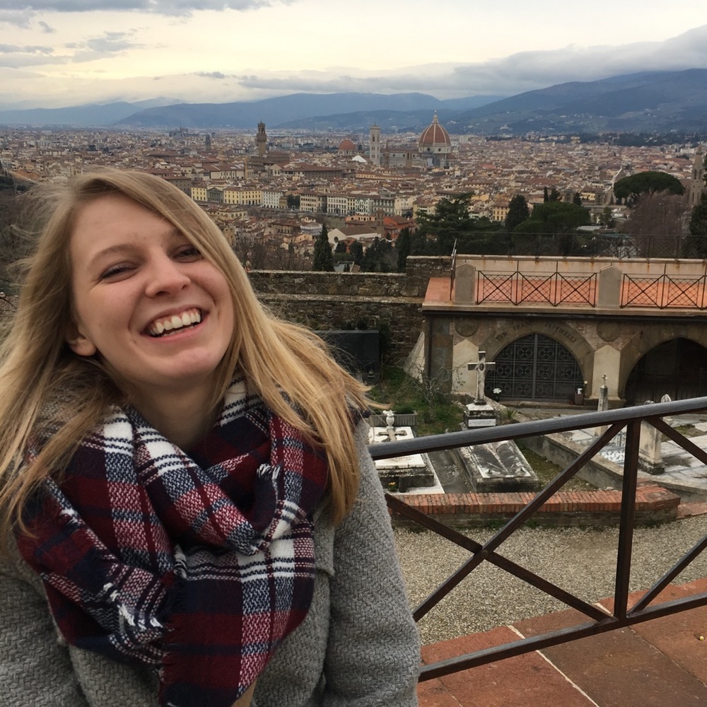 Meet your Posher, Julia